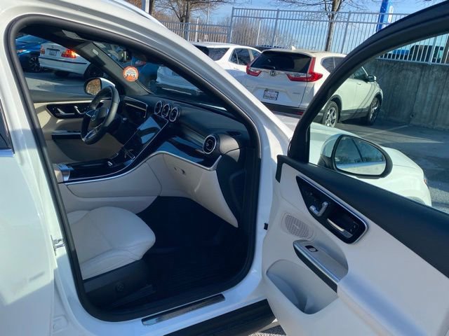 Used 2025 Mercedes-Benz GLC 350e GLC 350e image 24