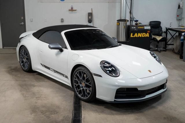 Used 2025 Porsche 911 Carrera T RWD image 8