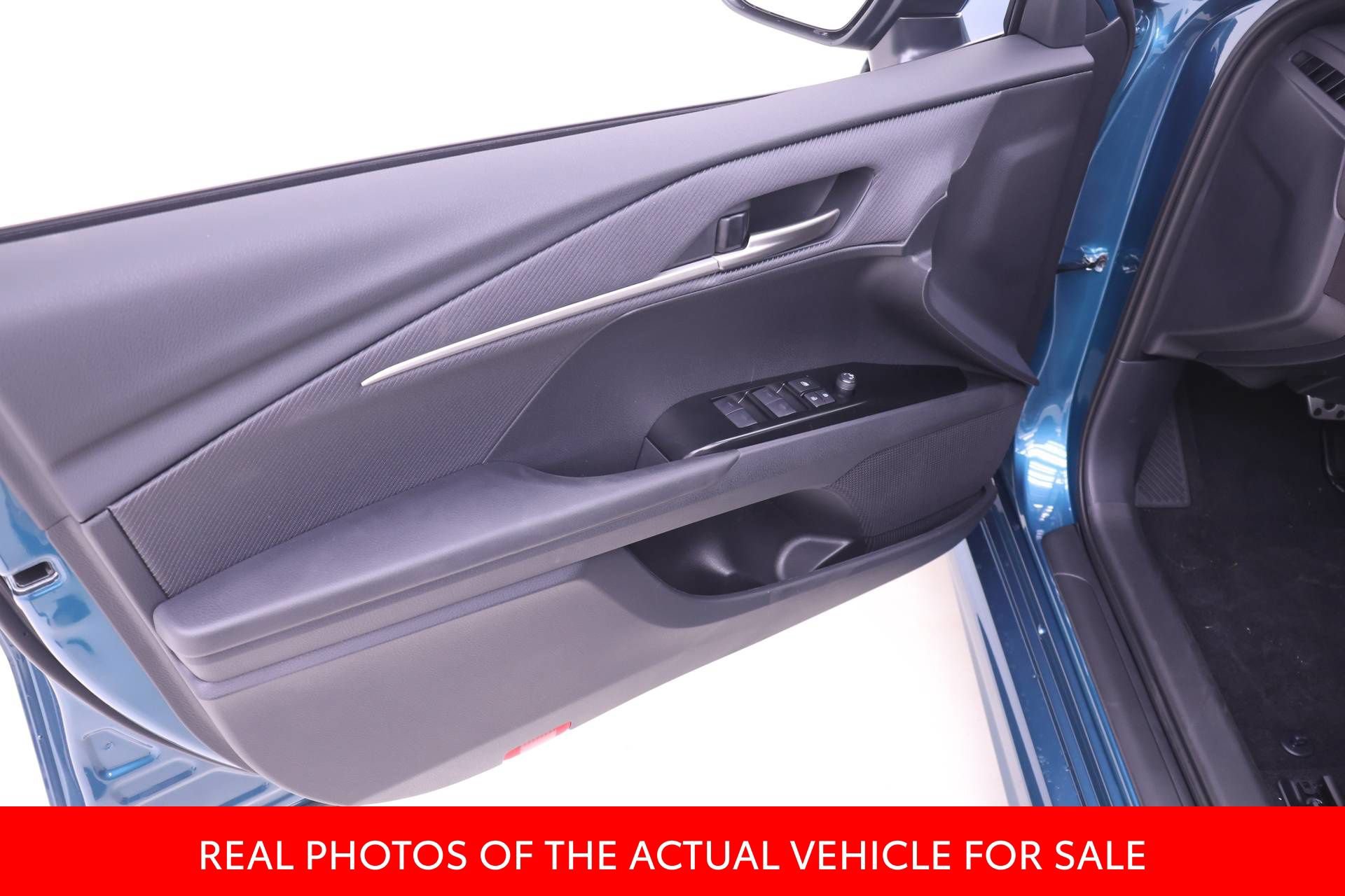 New 2026 Toyota Camry SE w/ Multimedia Upgrade Package AWD/4WD image 9