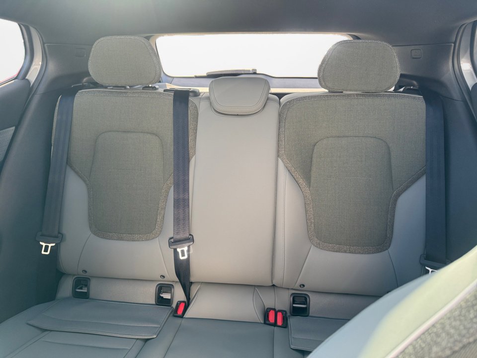 New 2026 Volvo EX30 Cross Country Ultra image 12
