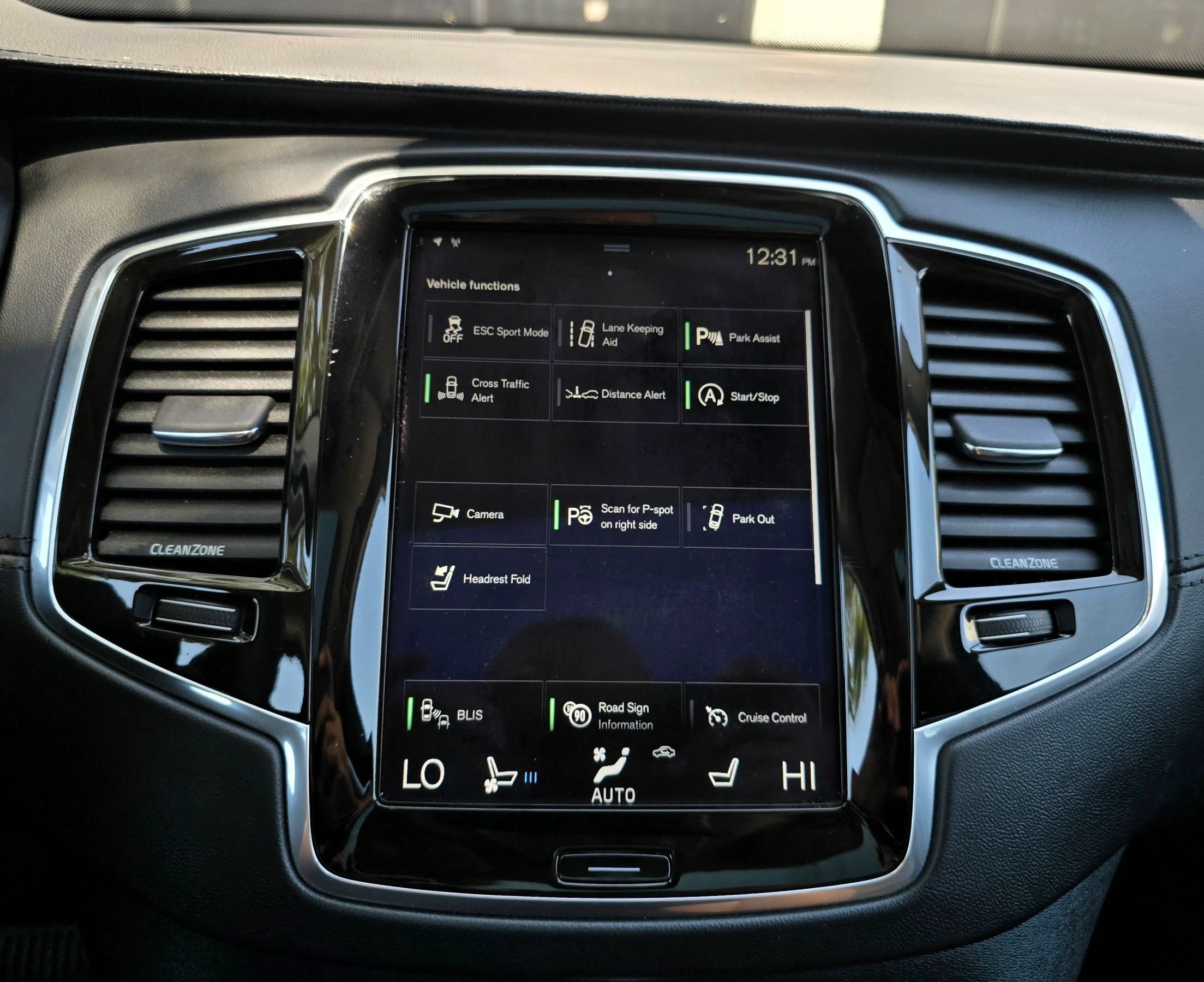 Used 2016 Volvo XC90 T6 Inscription w/ Vision Package AWD/4WD image 36