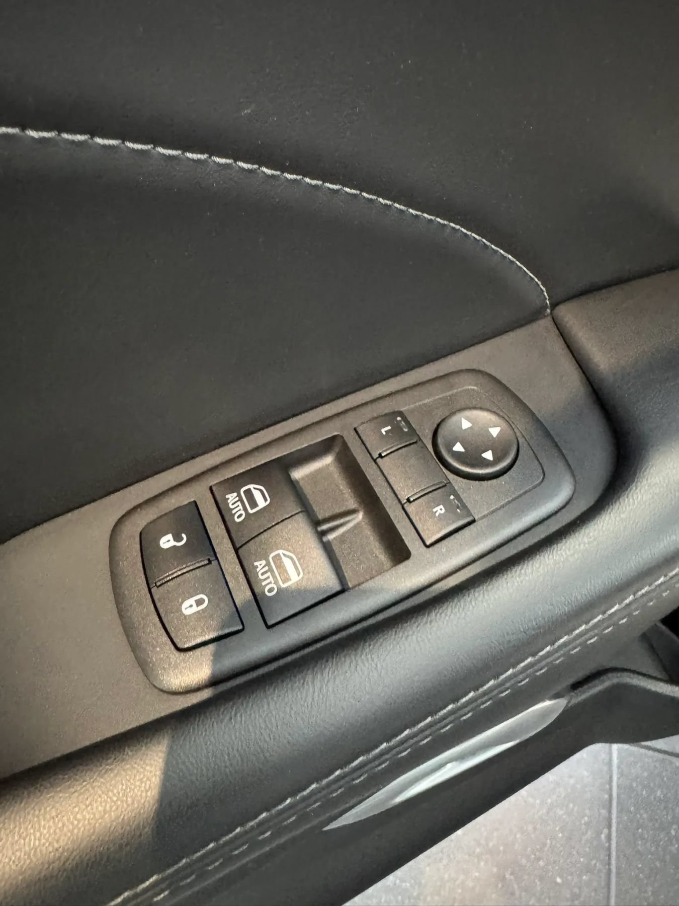Used 2022 Dodge Challenger R/T Scat Pack RWD image 32