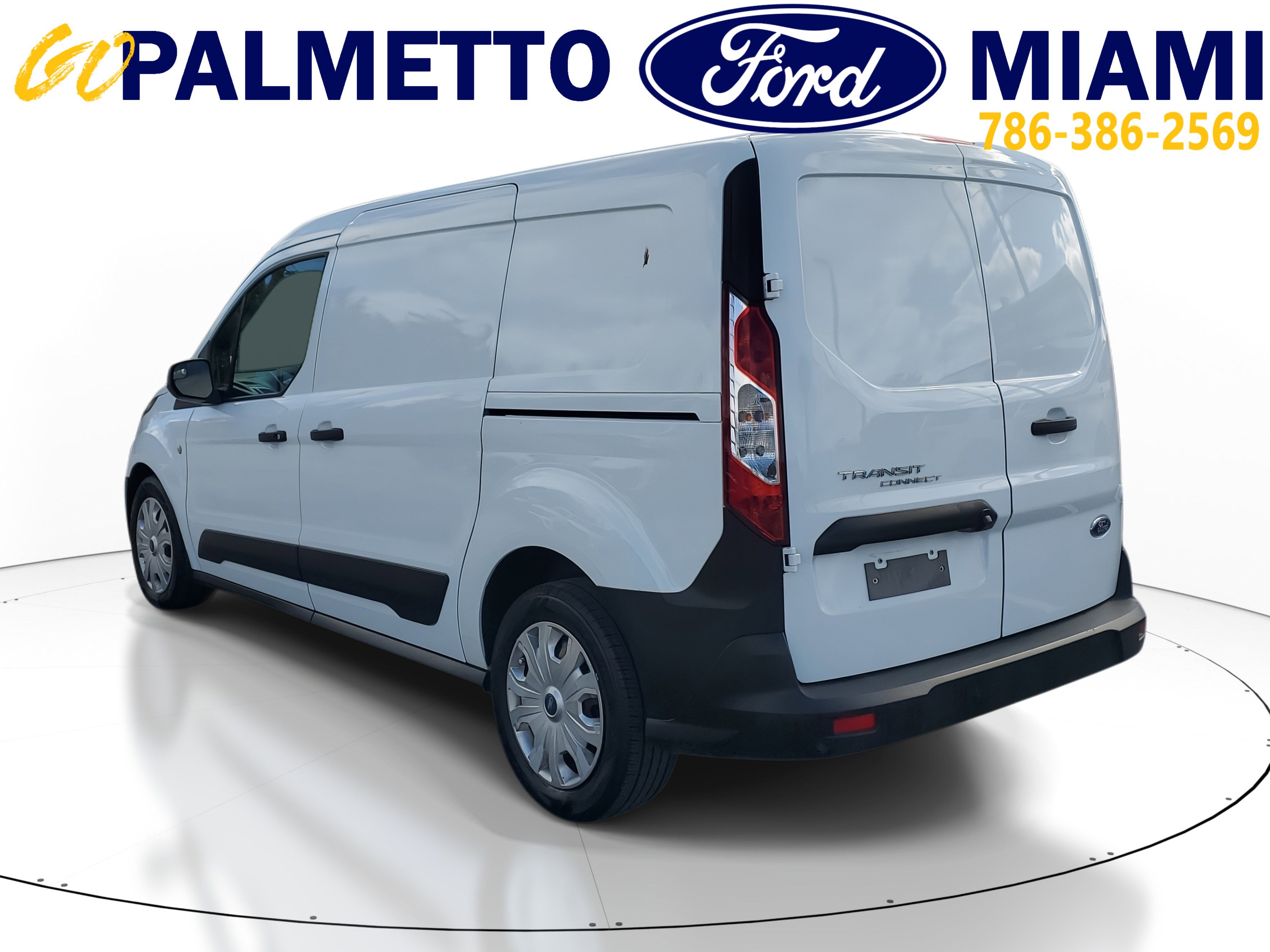 Used 2023 Ford Transit Connect XL image 4