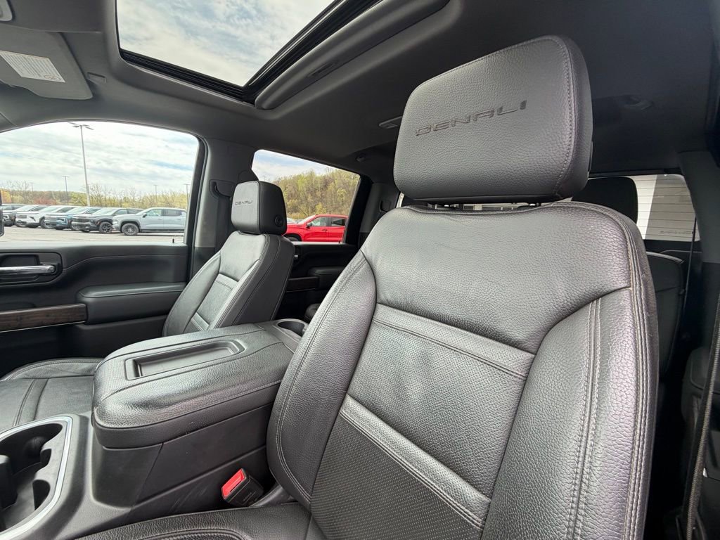 Used 2020 GMC Sierra 2500 Denali w/ Denali Ultimate Package image 12