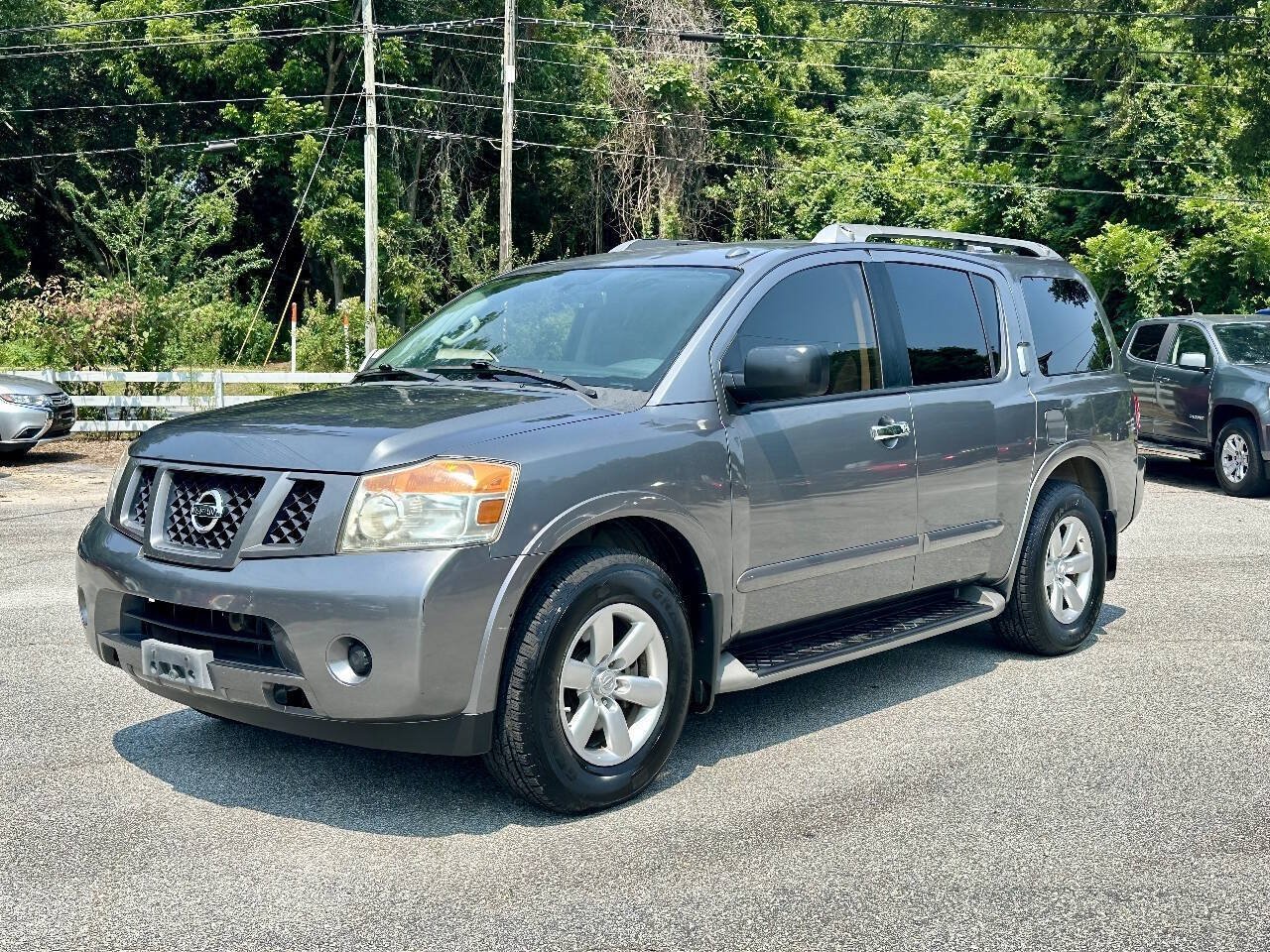 Used 2015 Nissan Armada SV RWD image 3