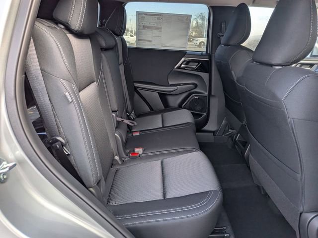 New 2026 Mitsubishi Outlander ES image 29