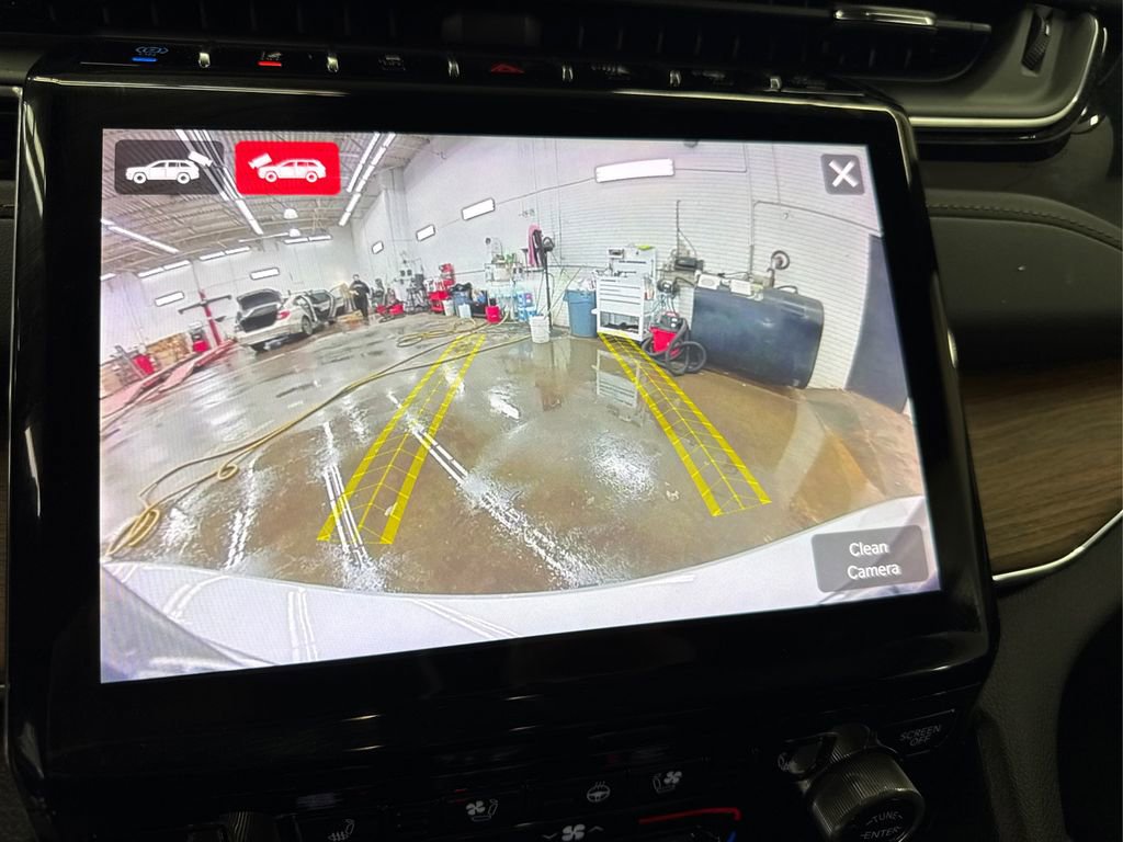 Used 2023 Jeep Grand Cherokee Summit image 45