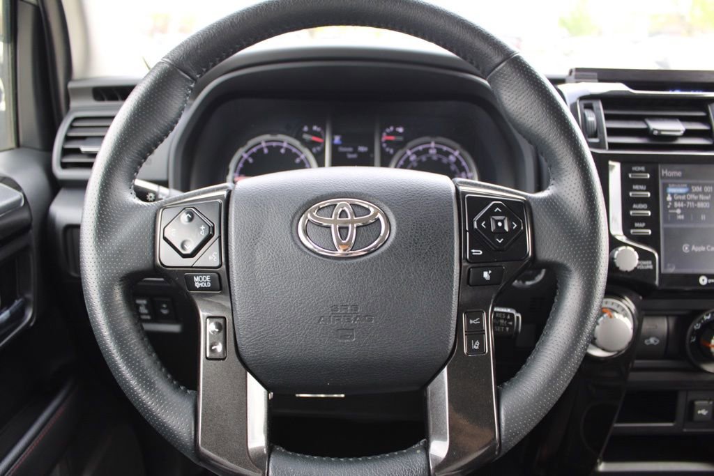 Used 2022 Toyota 4Runner TRD Off-Road Premium w/ Moonroof Package AWD/4WD image 30