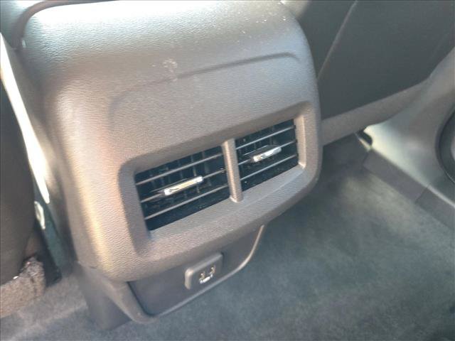 Used 2024 Chevrolet Equinox Premier FWD image 17