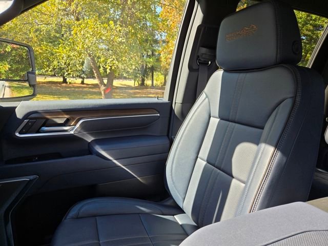 New 2026 Chevrolet Silverado 2500 High Country w/ Technology Package image 36