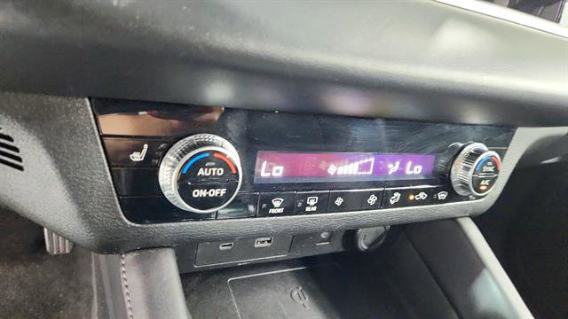 Used 2024 Mitsubishi Outlander SE image 19