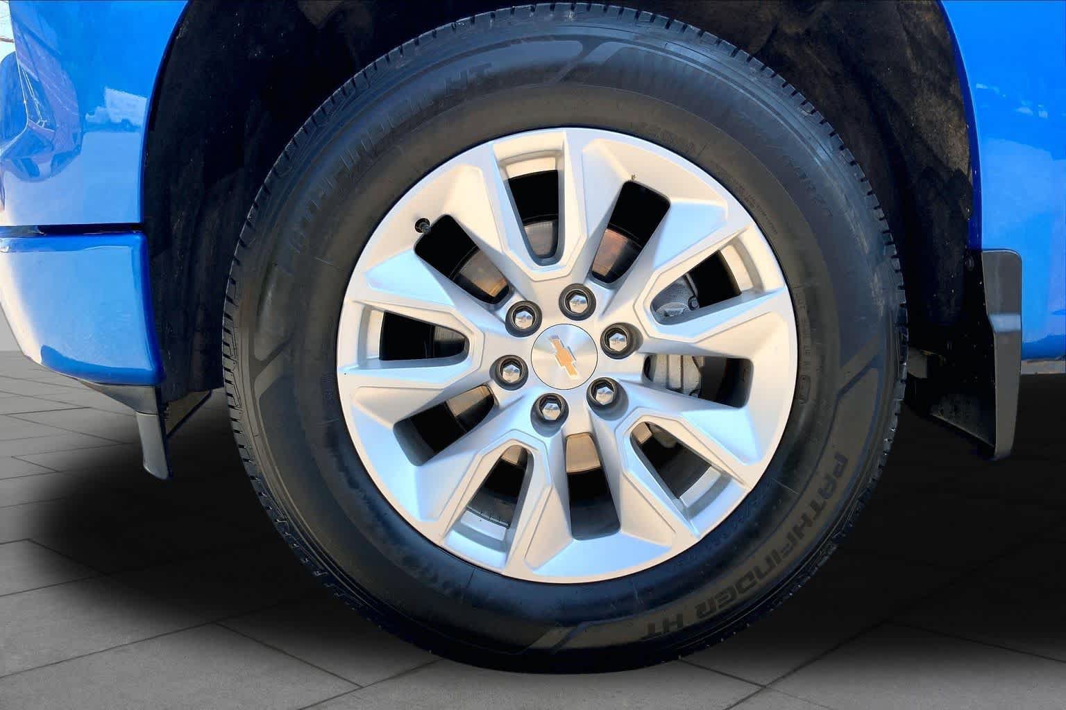 Used 2025 Chevrolet Silverado 1500 Custom AWD/4WD image 11