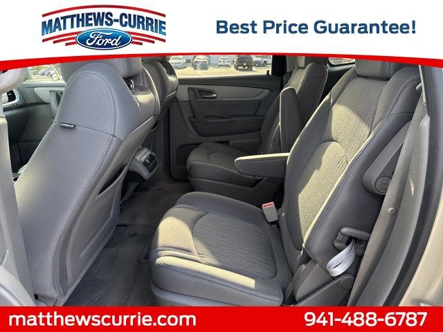 Used 2016 Chevrolet Traverse LT FWD image 12
