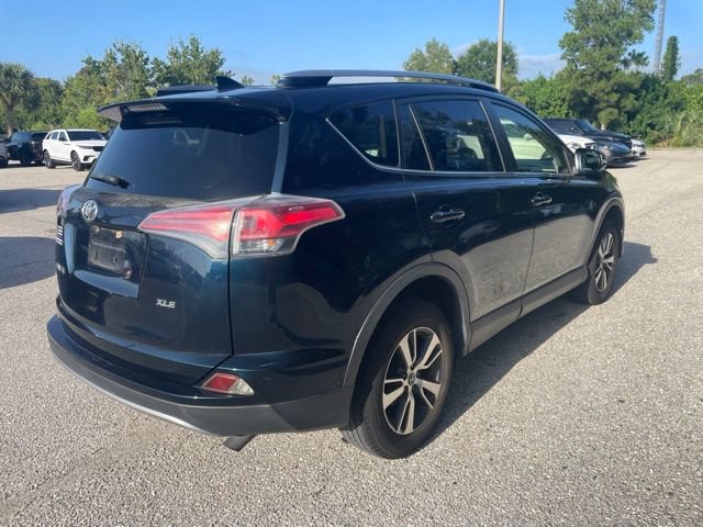 Used 2018 Toyota RAV4 XLE FWD image 2