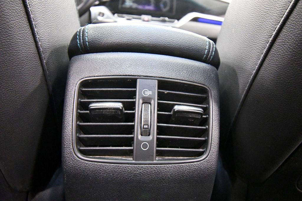 Used 2022 Kia Niro EX Premium w/ Cold Weather Package image 17