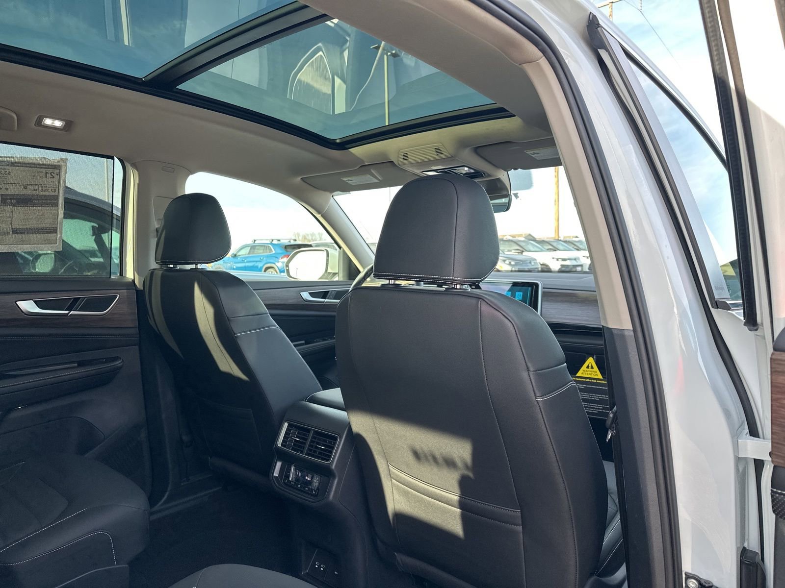 New 2026 Volkswagen Atlas SEL image 30