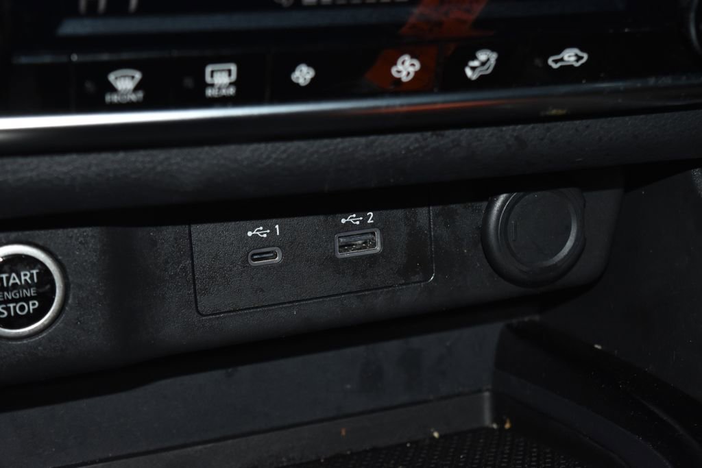 Certified 2023 Nissan Rogue SV image 13