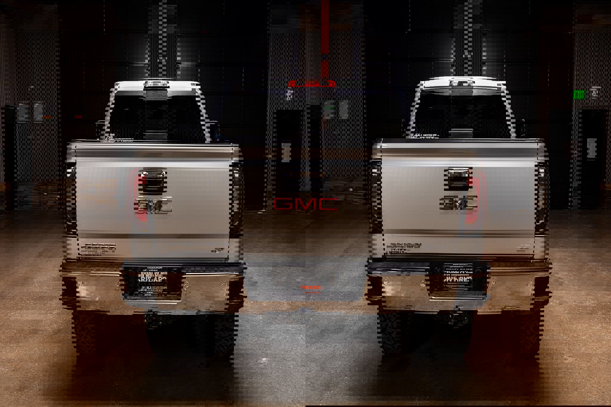 Used 2017 GMC Sierra 1500 SLT w/ Enhanced Driver Alert Package image 8