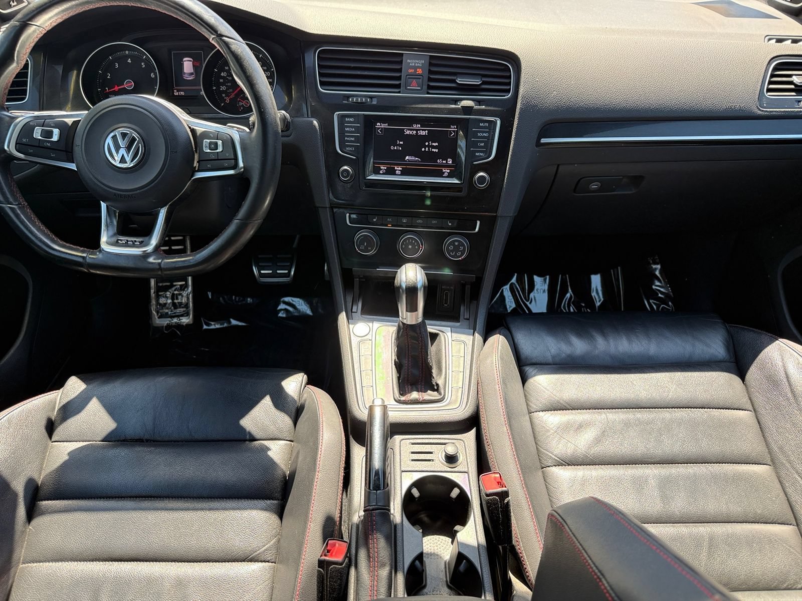 Used 2015 Volkswagen GTI SE FWD image 10