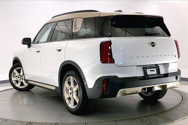 Used 2025 MINI Cooper Countryman S w/ Comfort Package Max image 2