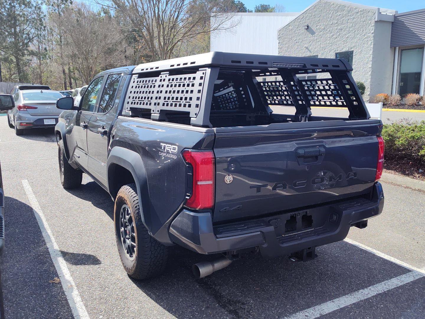 Used 2024 Toyota Tacoma TRD Off-Road image 5