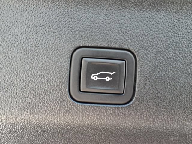 Used 2023 Chevrolet Tahoe High Country AWD/4WD image 8
