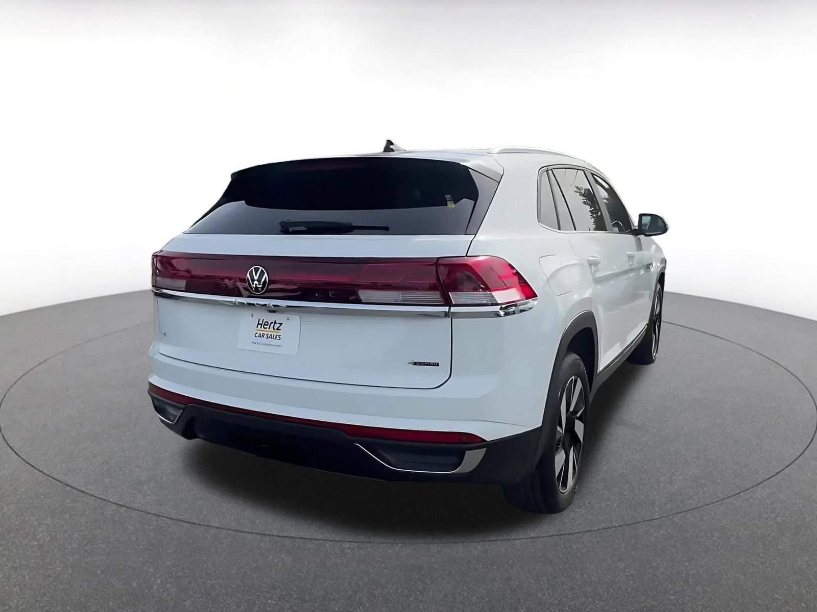 Used 2025 Volkswagen Atlas Cross Sport SE image 14