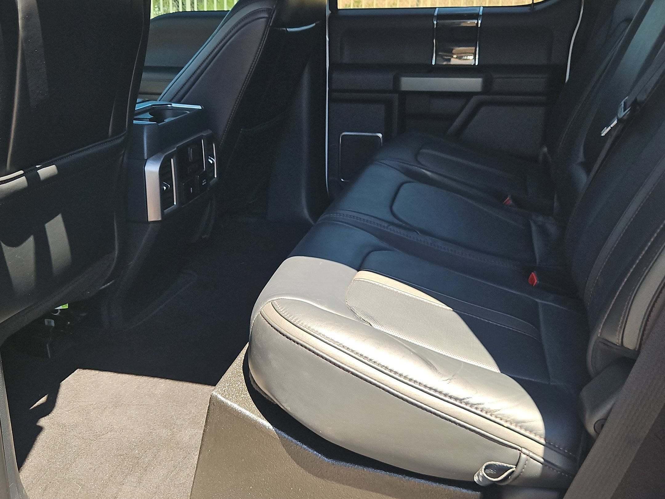 Certified 2022 Ford F450 Platinum AWD/4WD image 25