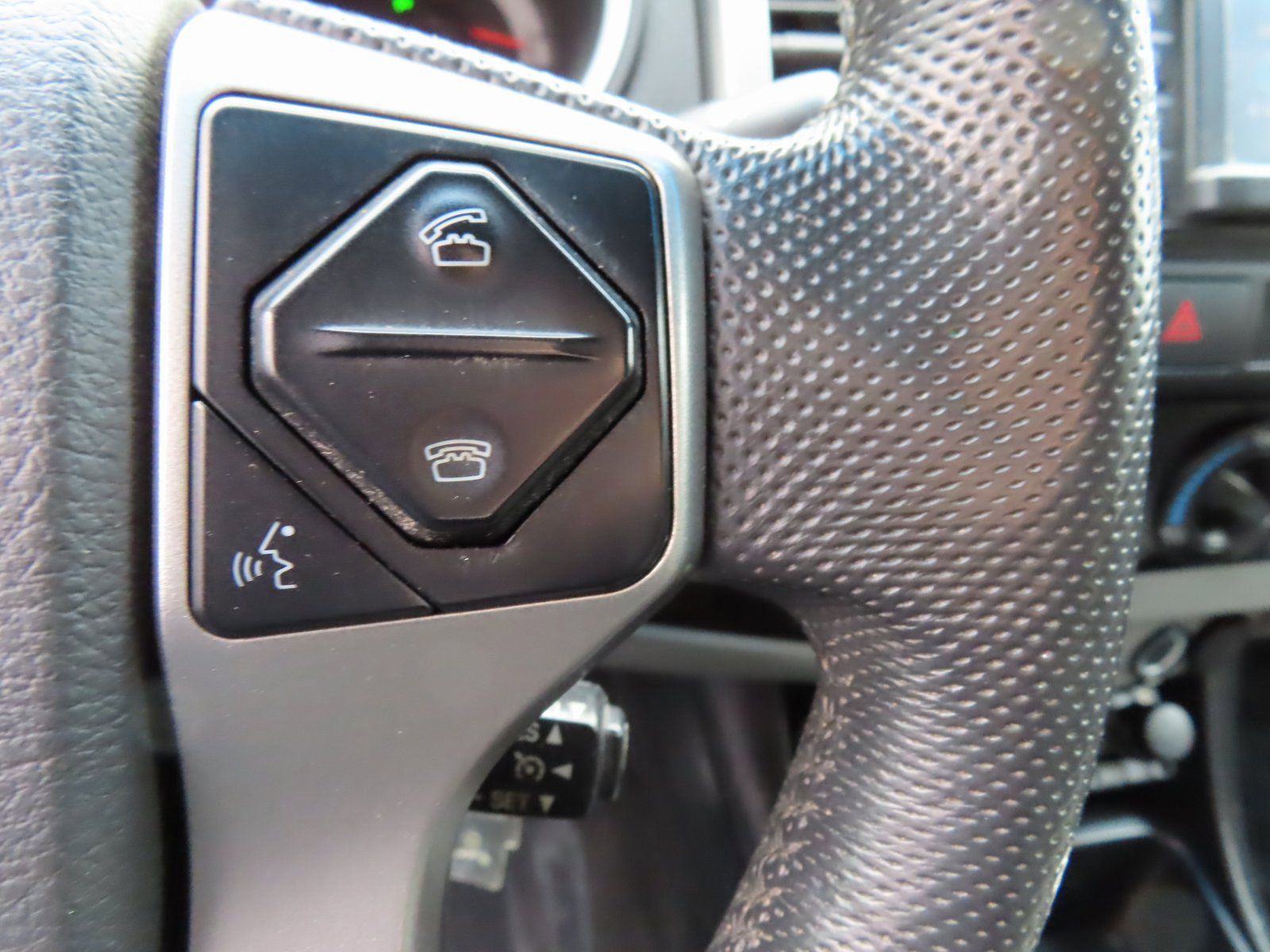 Used 2015 Toyota Tacoma 4x4 Double Cab w/ TRD Sport Package image 15