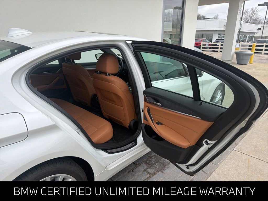 Certified 2023 BMW 530i xDrive w/ Premium Package image 10