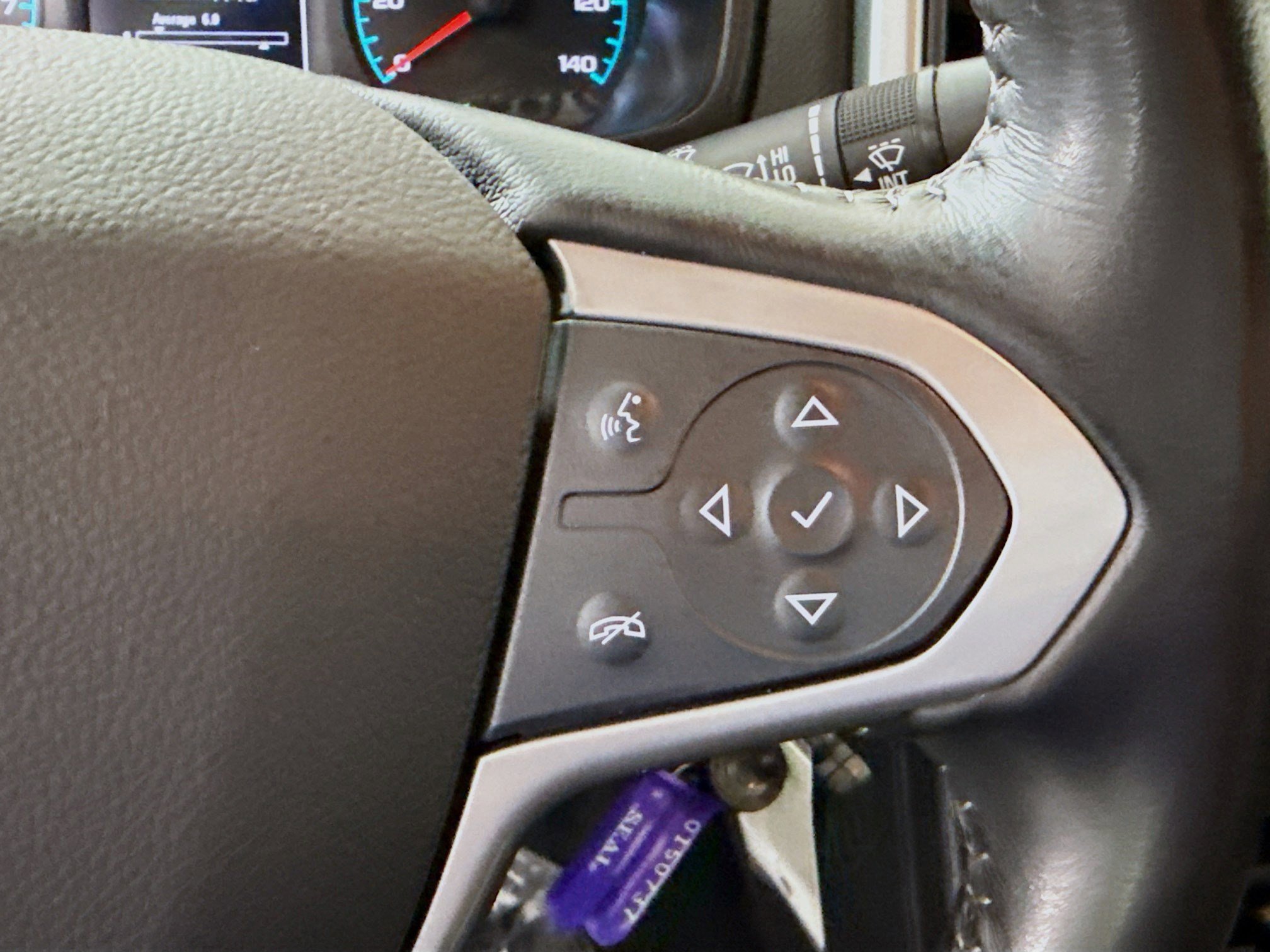 Used 2022 Chevrolet Colorado LT w/ Fleet Safety Package image 15