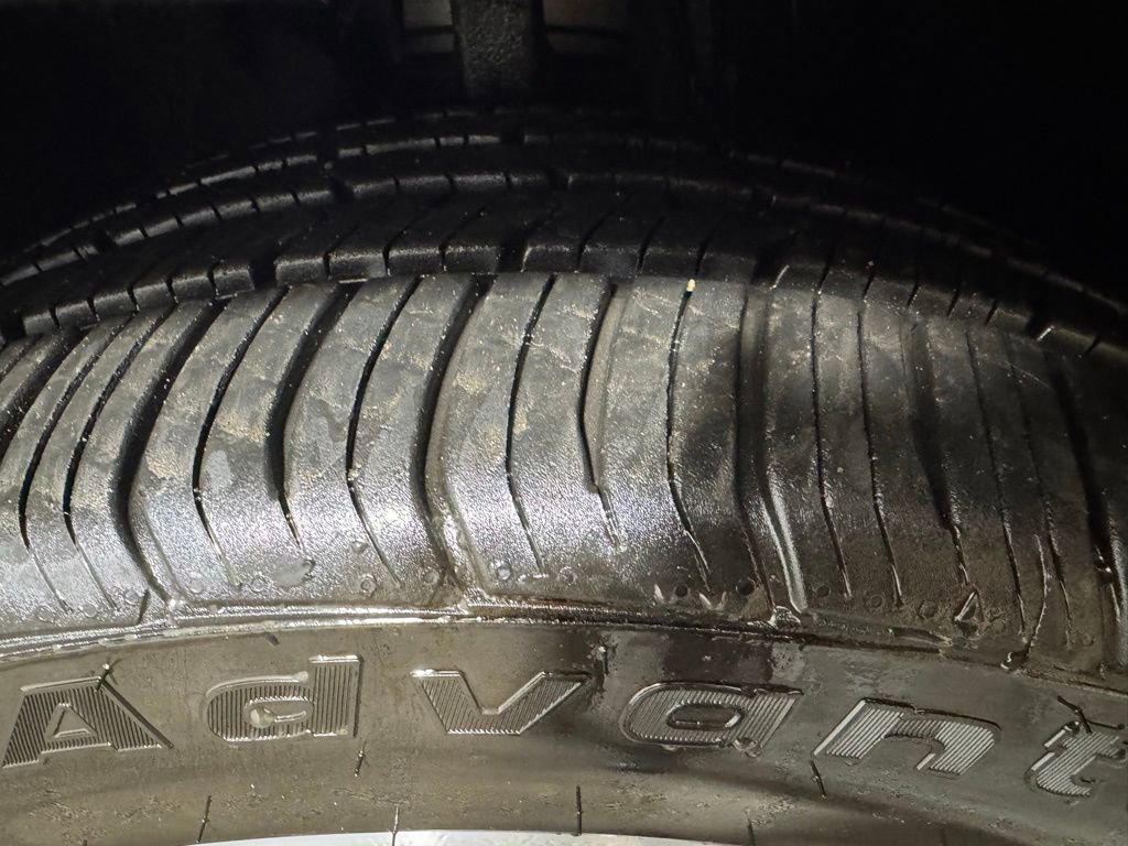 Used 2023 Lincoln Aviator Grand Touring w/ Equipment Group 301A image 12