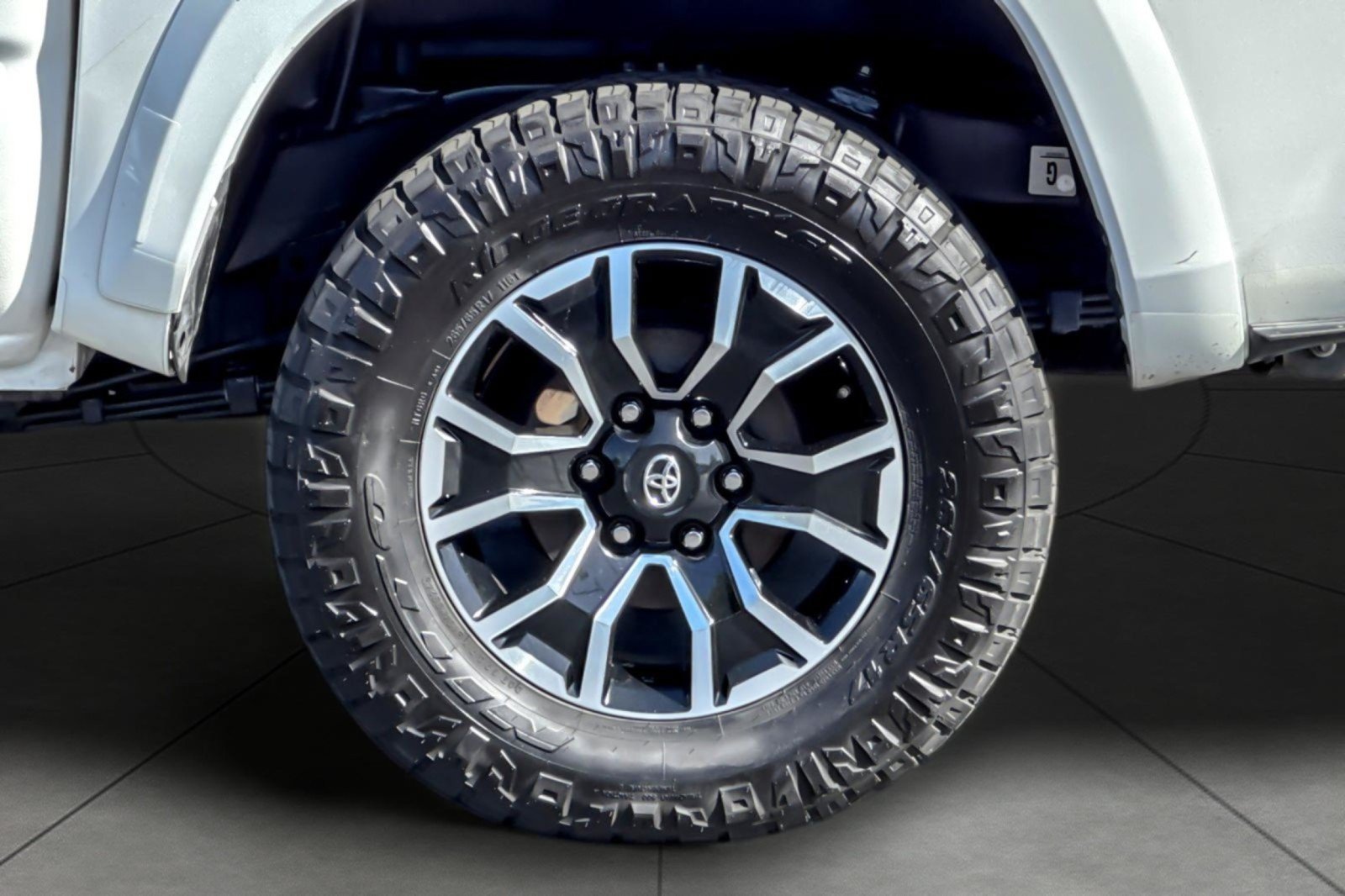 Certified 2022 Toyota Tacoma TRD Sport w/ TRD Premium Sport Package AWD/4WD image 25