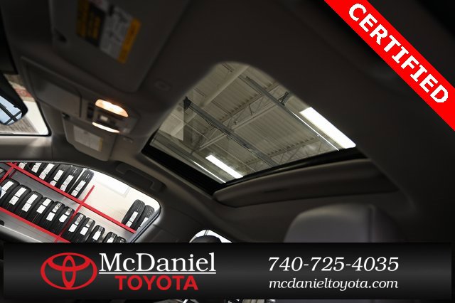 Certified 2023 Toyota Highlander XLE image 22