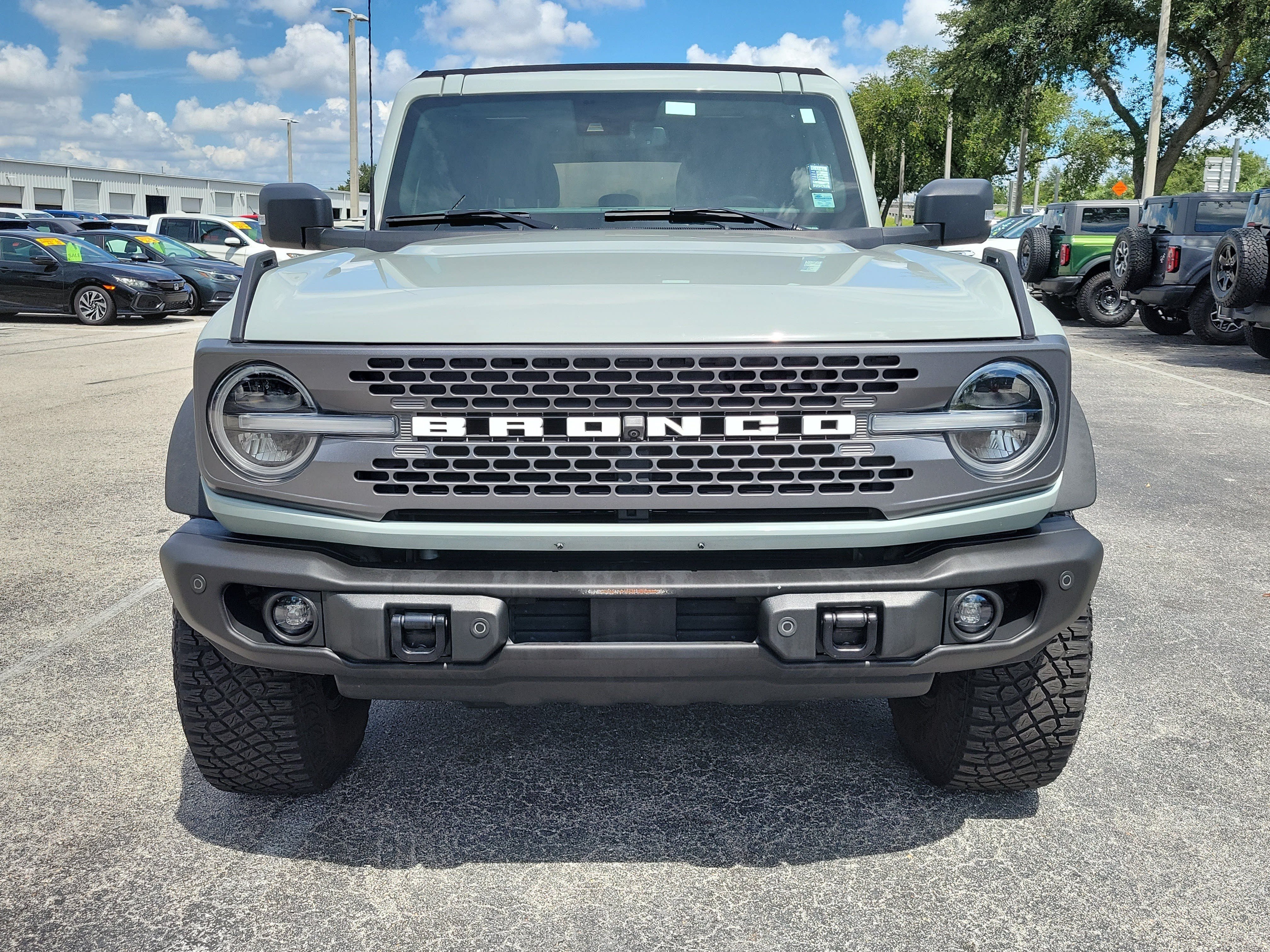 Certified 2023 Ford Bronco Badlands w/ Sasquatch Package AWD/4WD image 2