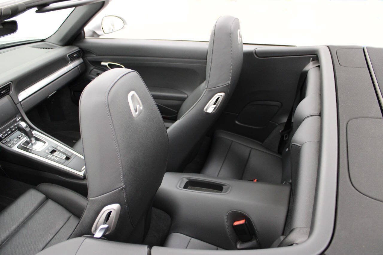 Used 2017 Porsche 911 Carrera image 48