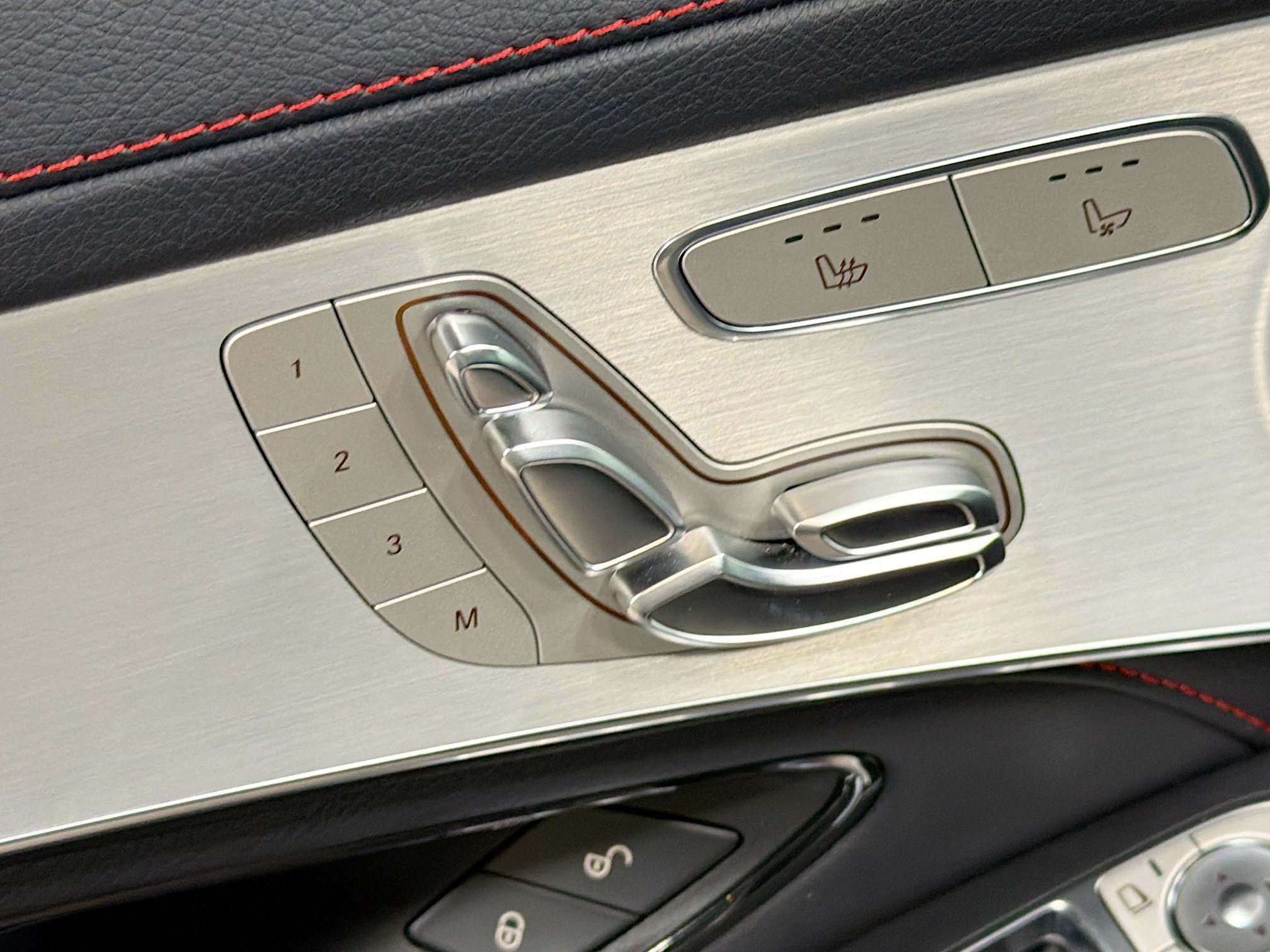Used 2019 Mercedes-Benz GLC 43 AMG 4MATIC image 25