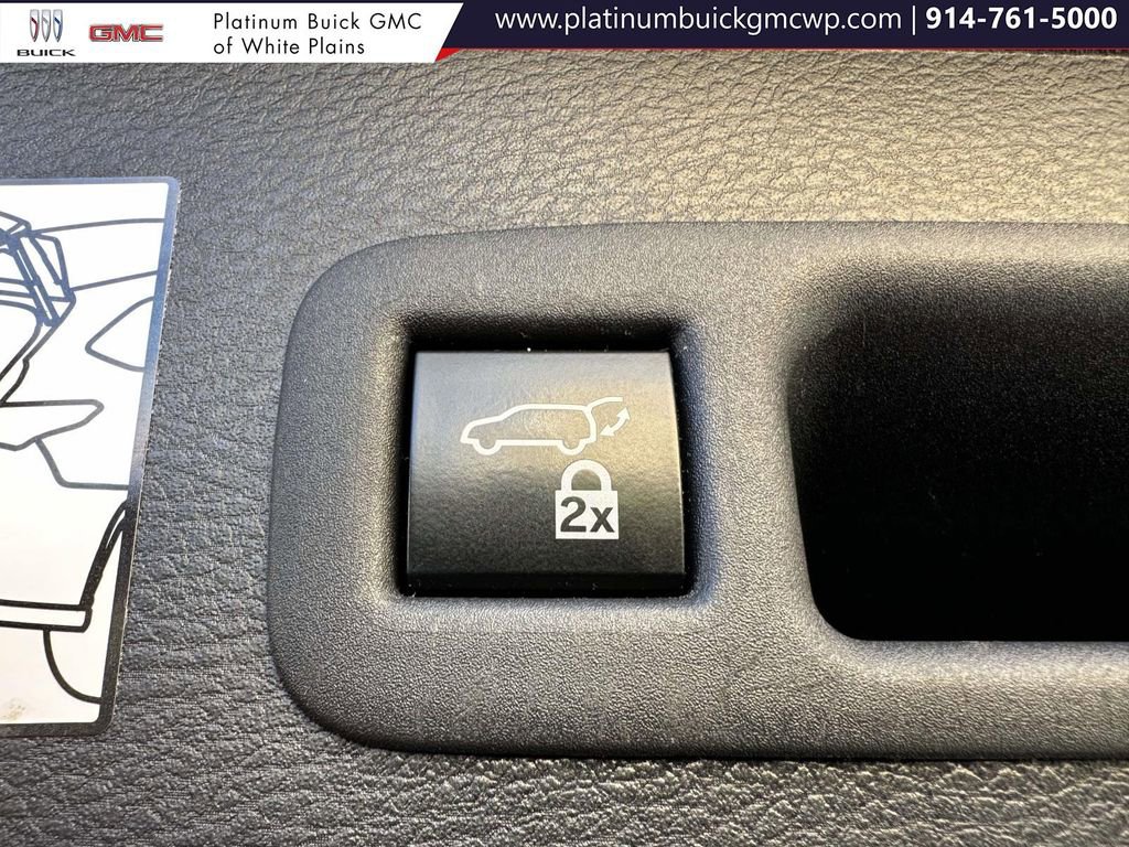 Used 2022 Toyota Sienna Platinum image 15