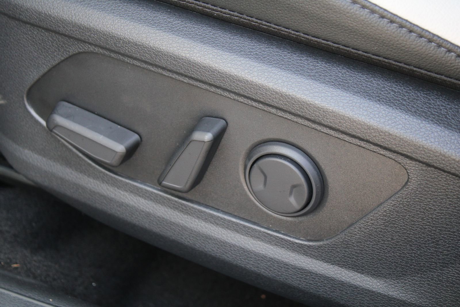 New 2026 Kia Sportage EX image 23