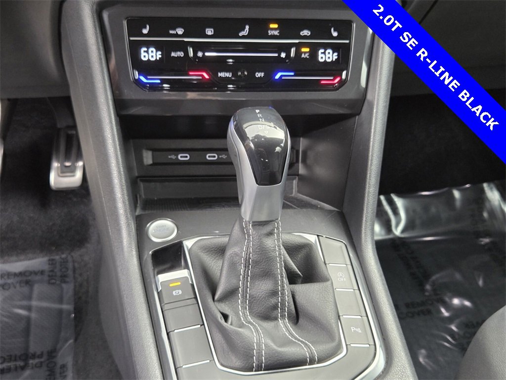 Used 2022 Volkswagen Tiguan SE R-Line image 33
