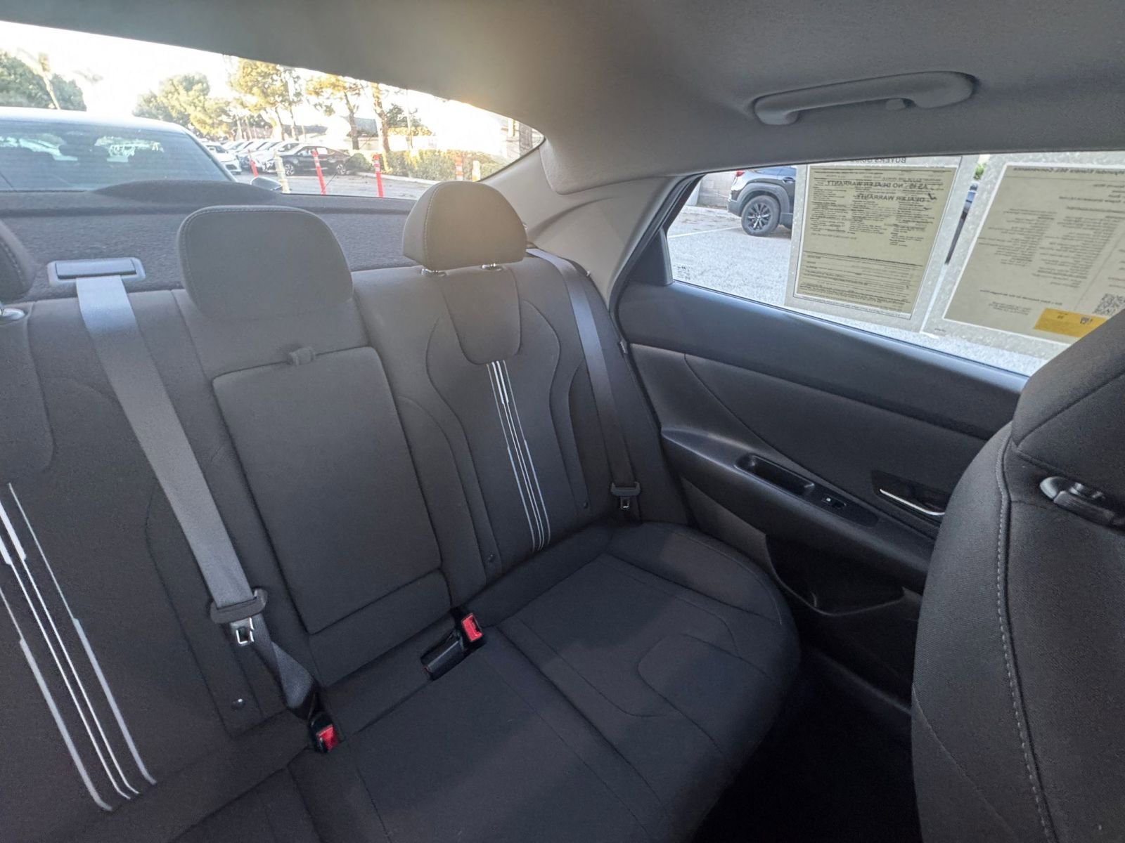 Used 2025 Hyundai Elantra SEL image 38