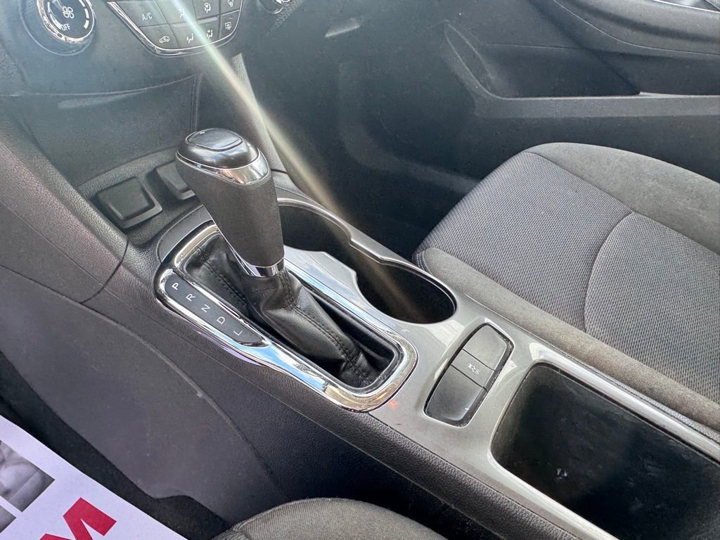Used 2017 Chevrolet Cruze LT image 18