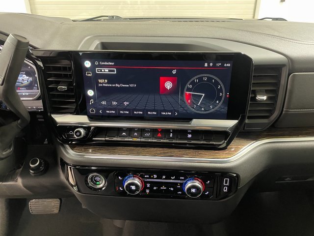 Used 2022 GMC Sierra 1500 SLE image 16