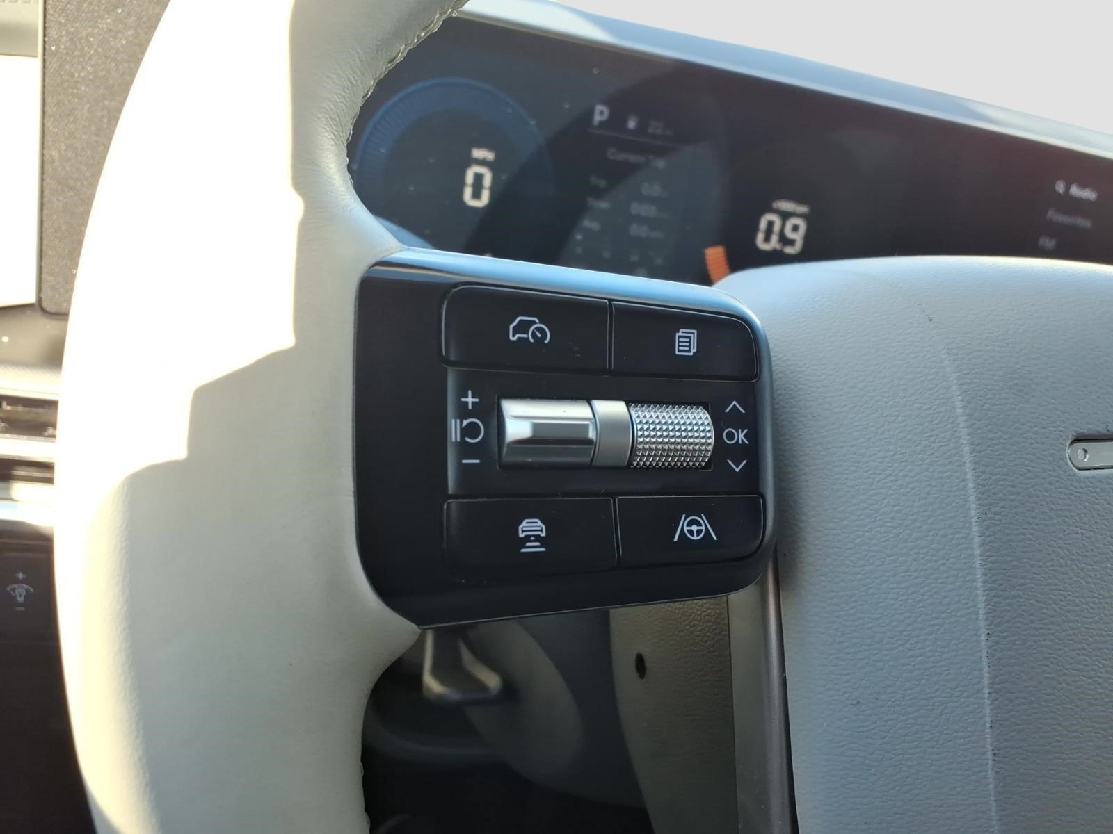 Used 2025 Hyundai Santa Fe SE FWD image 20