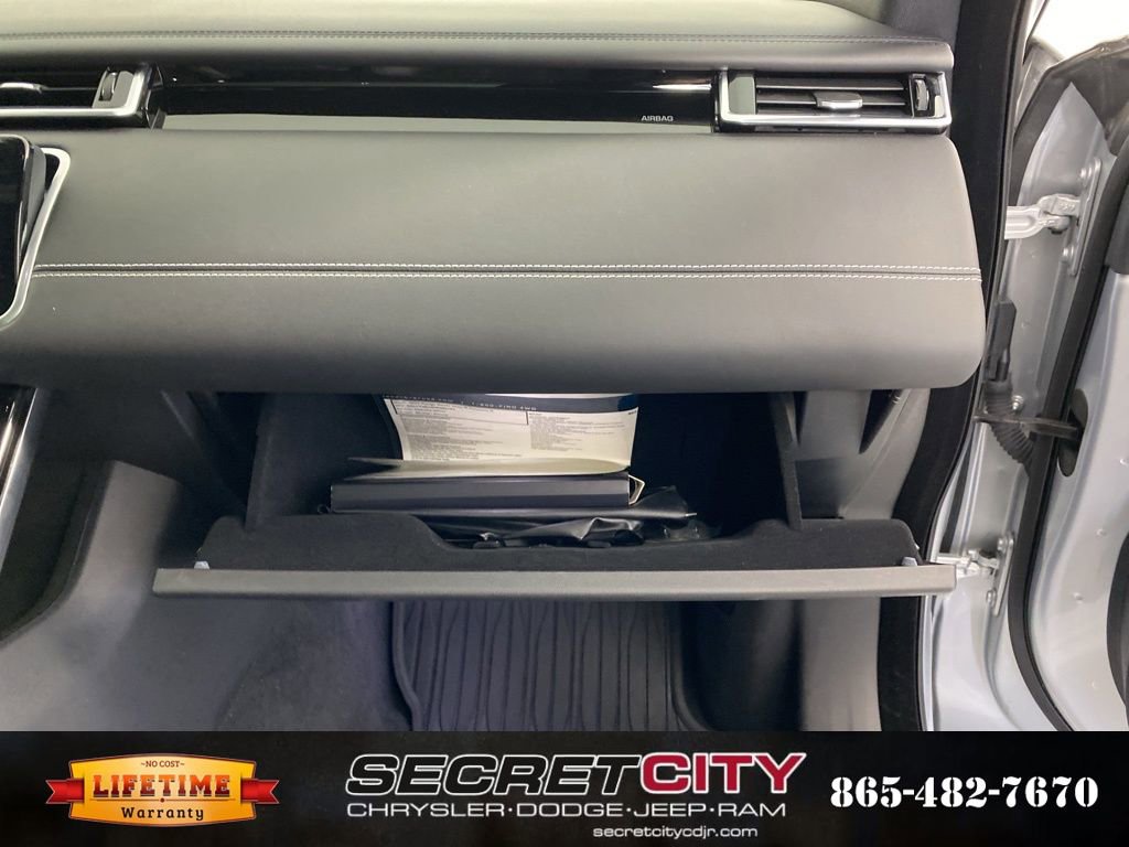 Used 2023 Land Rover Range Rover Velar R-Dynamic S image 29