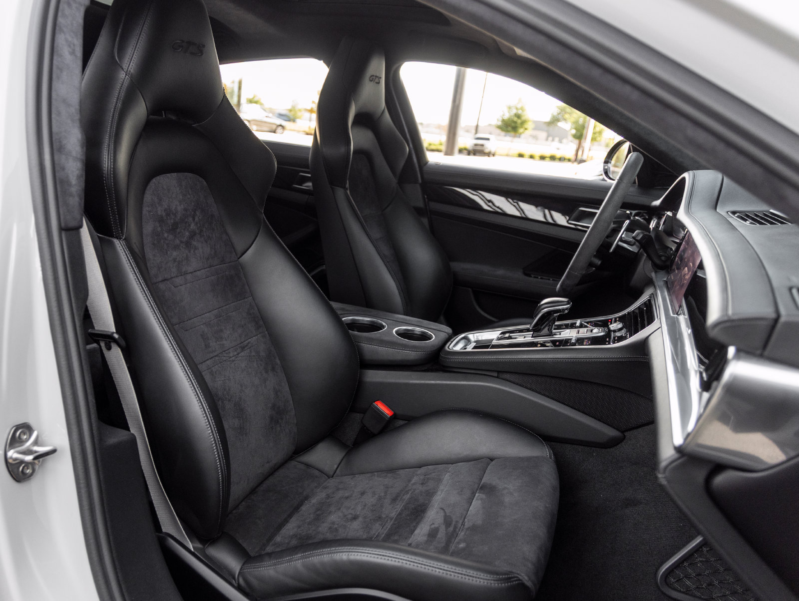 Certified 2022 Porsche Panamera GTS w/ Premium Package AWD/4WD image 43