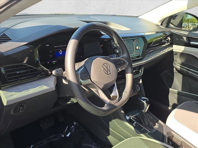 Used 2022 Volkswagen Taos S FWD image 11