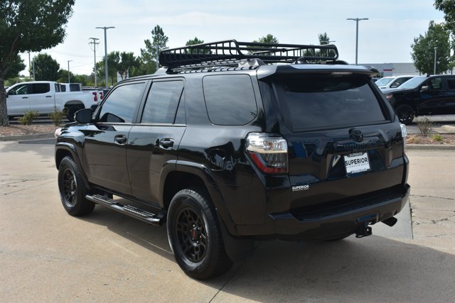 Used 2021 Toyota 4Runner Venture w/ Moonroof Package AWD/4WD image 7