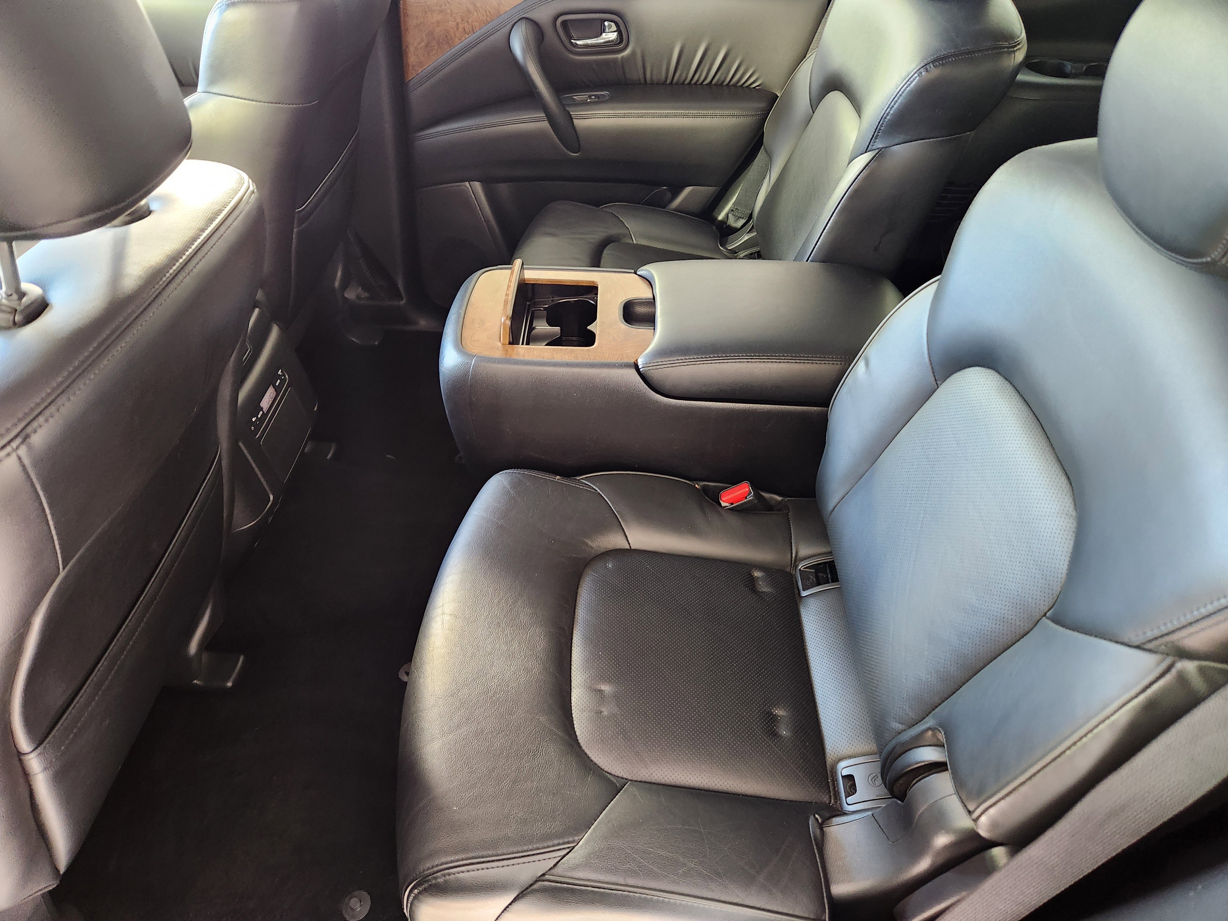 Used 2023 Nissan Armada SL w/ Captain's Chairs Package image 14