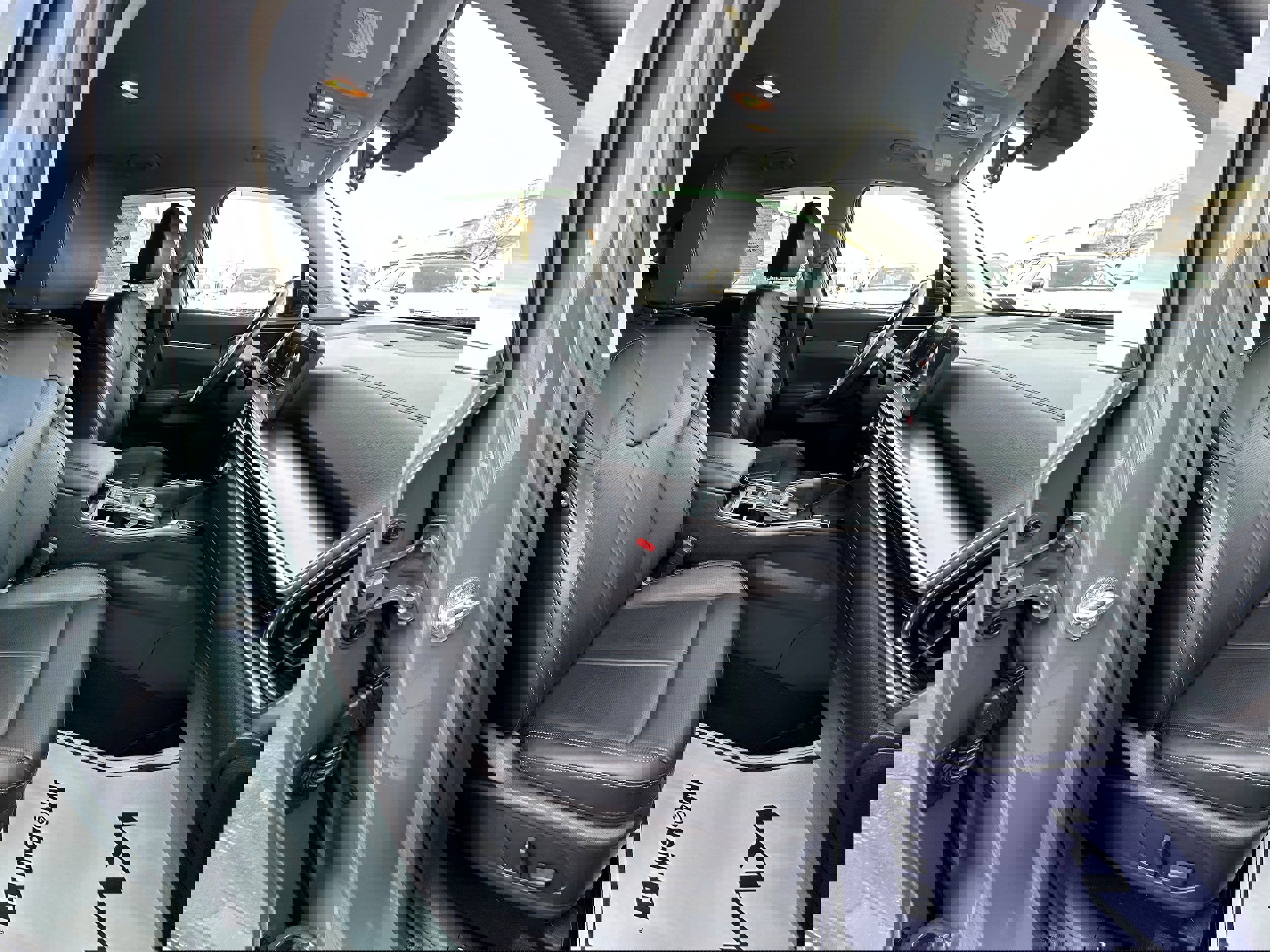 Used 2025 Kia Sorento EX image 28